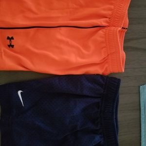 Toddler boys shorts size 3T barely worn. Growing k